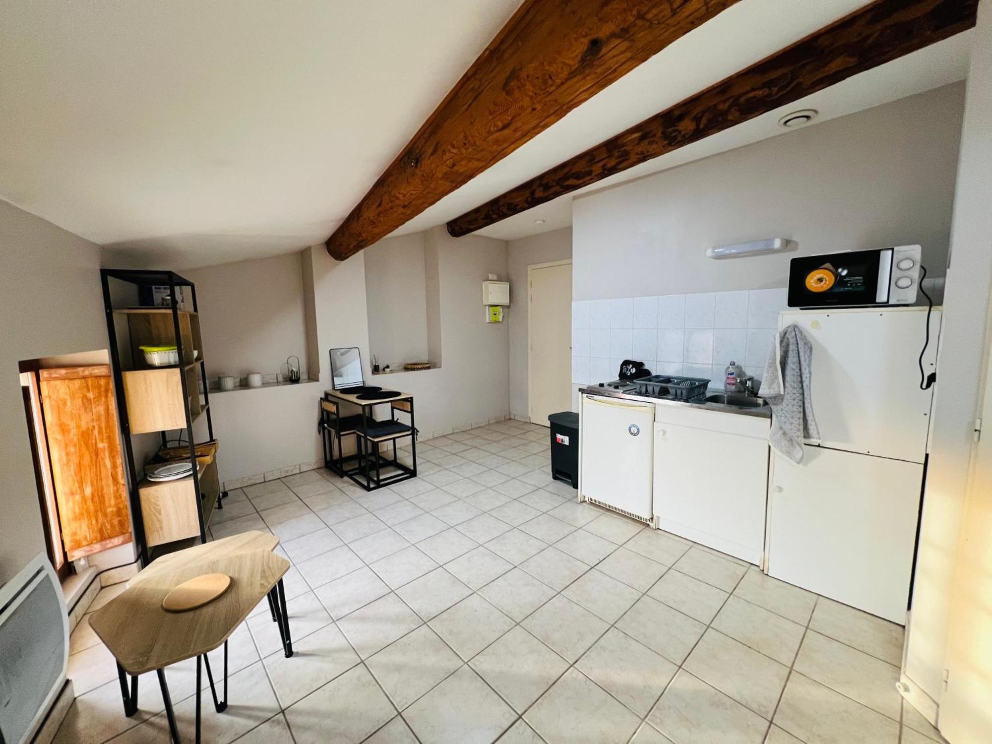 A Valence, Drome Apartment *