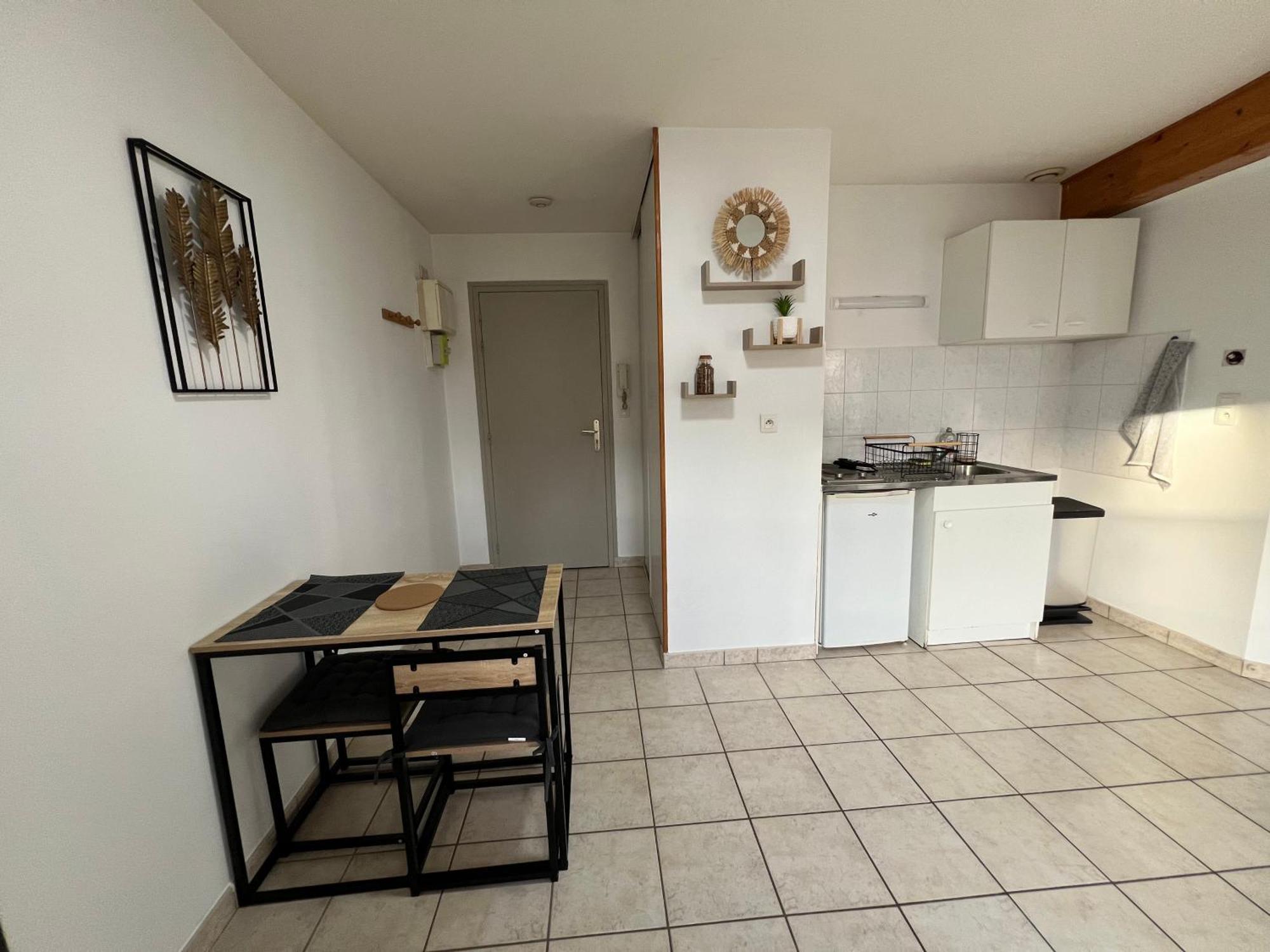 Apartment A Valence, Drome